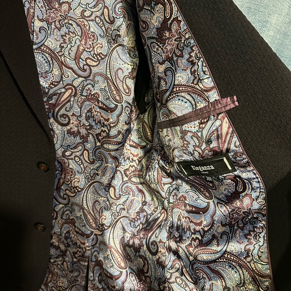 Purple blazer. Like new. Size: 38R - Picture 2 of 2